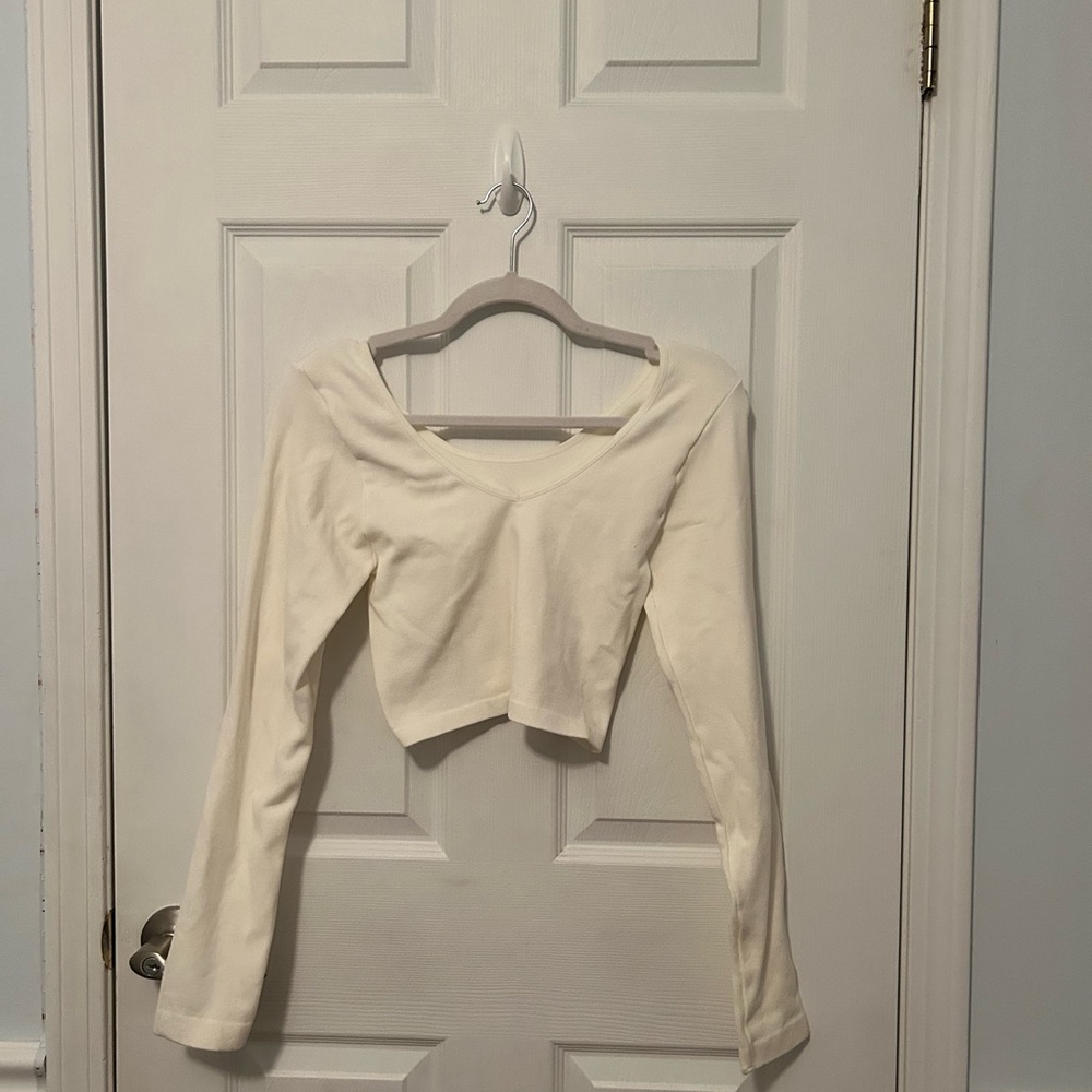 Aeropostale Women's White Long Sleeve Crop Top